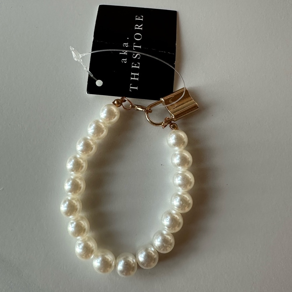 Pearl Bracelet